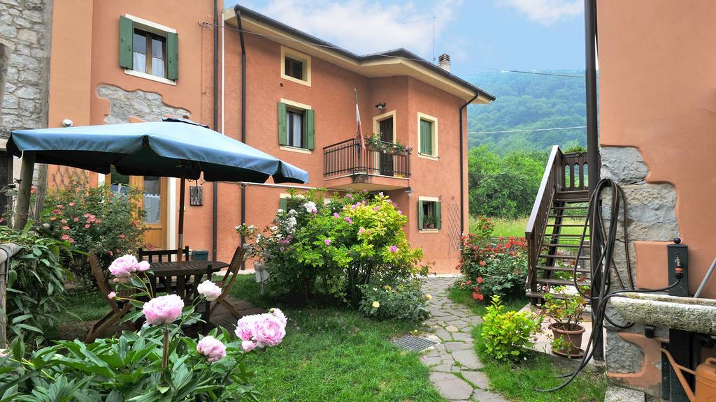 La Nicchia Apartment Tarzo Luaran gambar